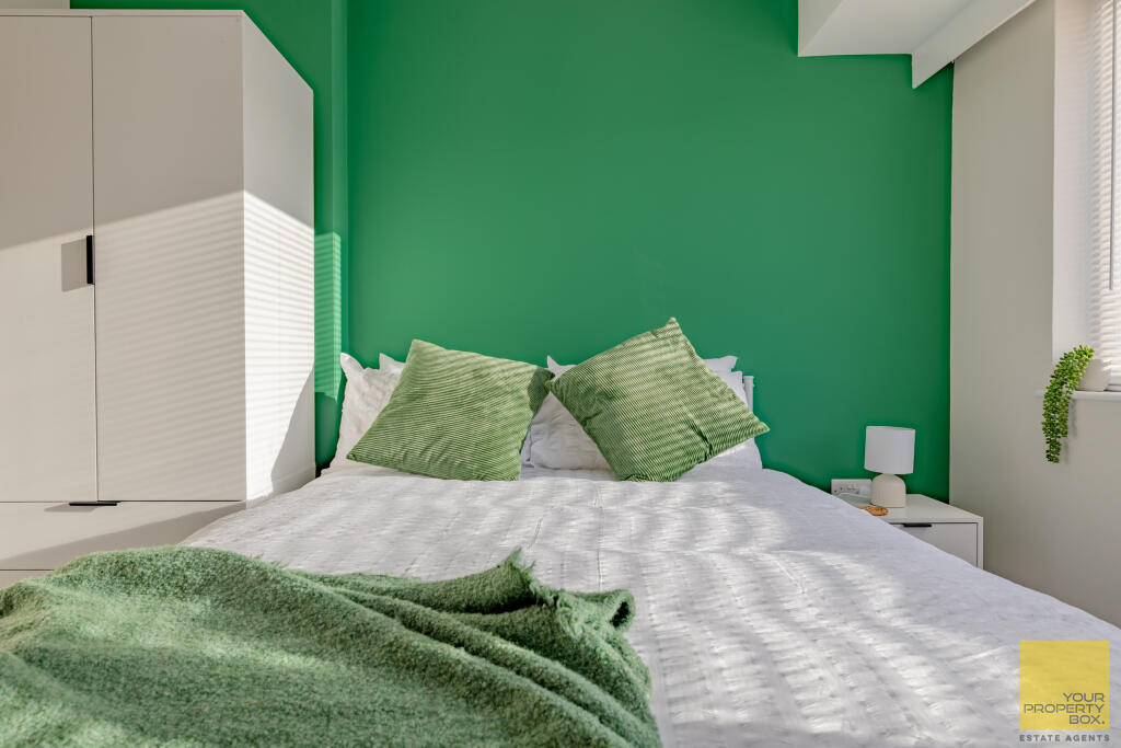 Main image of property: Professionals - Greenford Gardens, Worcester