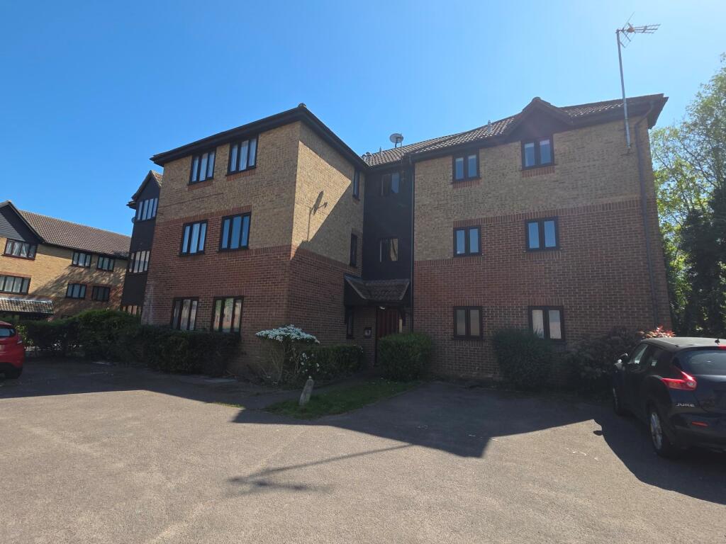 Main image of property: 30 Copperfields, Essex, SS15 5RS