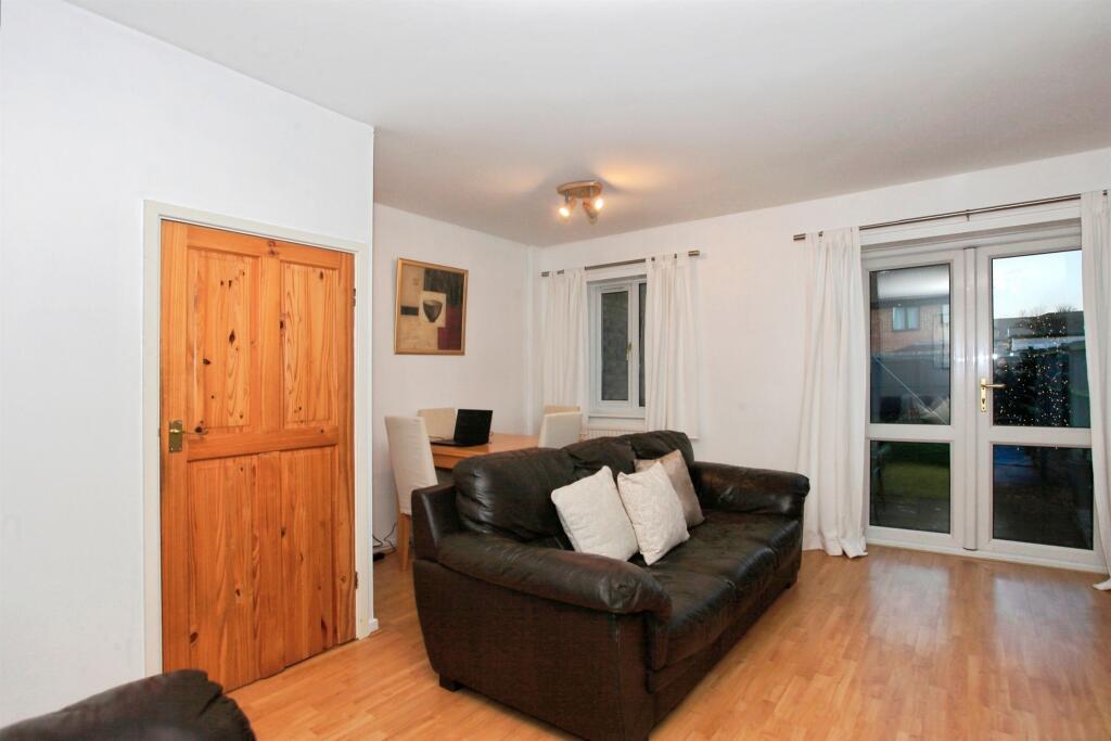 32, Stagshaw Drive photo 4