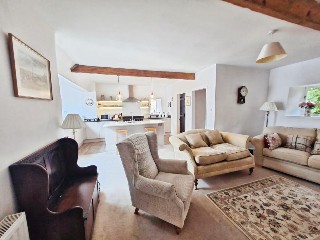 House in Northampton - View 5