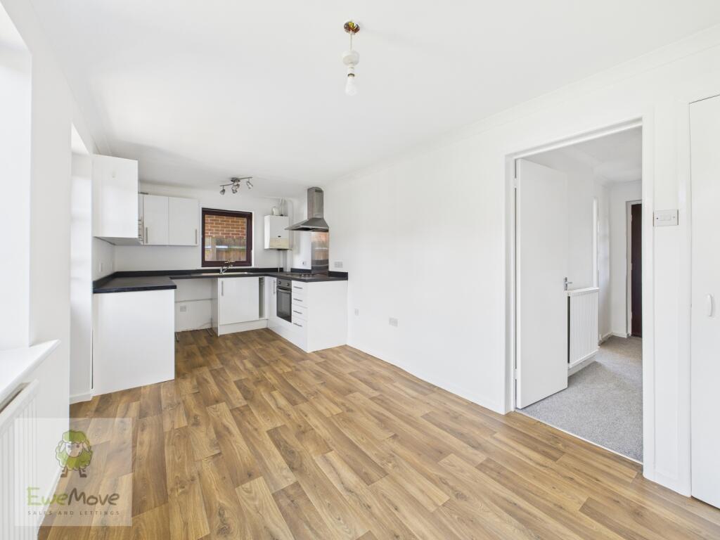 House in Rochester - View 4