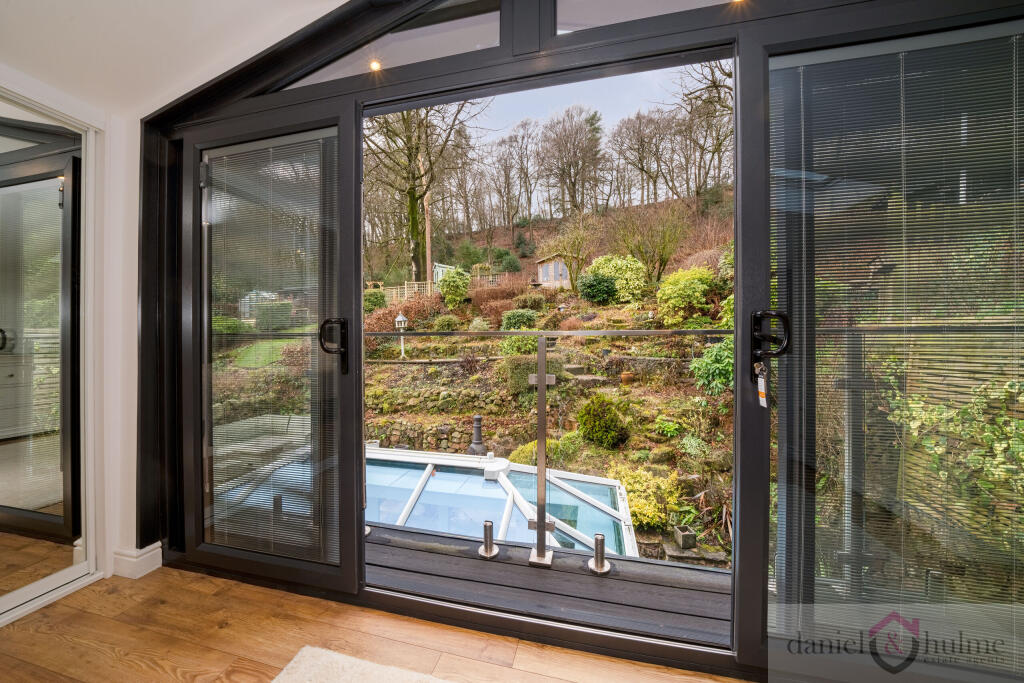 House in Stoke-on-Trent - More