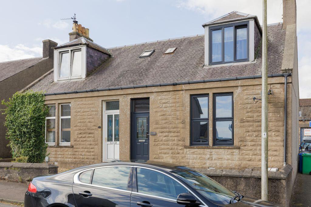 Main image of property: 17 Wilson Street, Cowdenbeath, KY4 9DQ