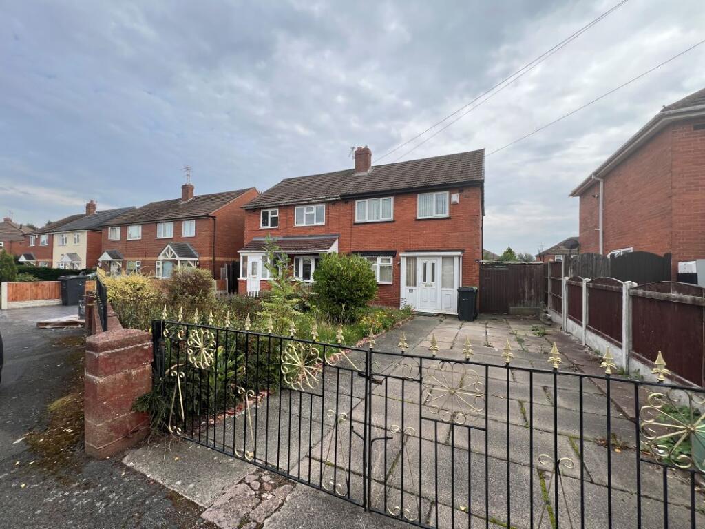 Main image of property: 32 Sycamore Road, Wednesbury, WS10 0BG