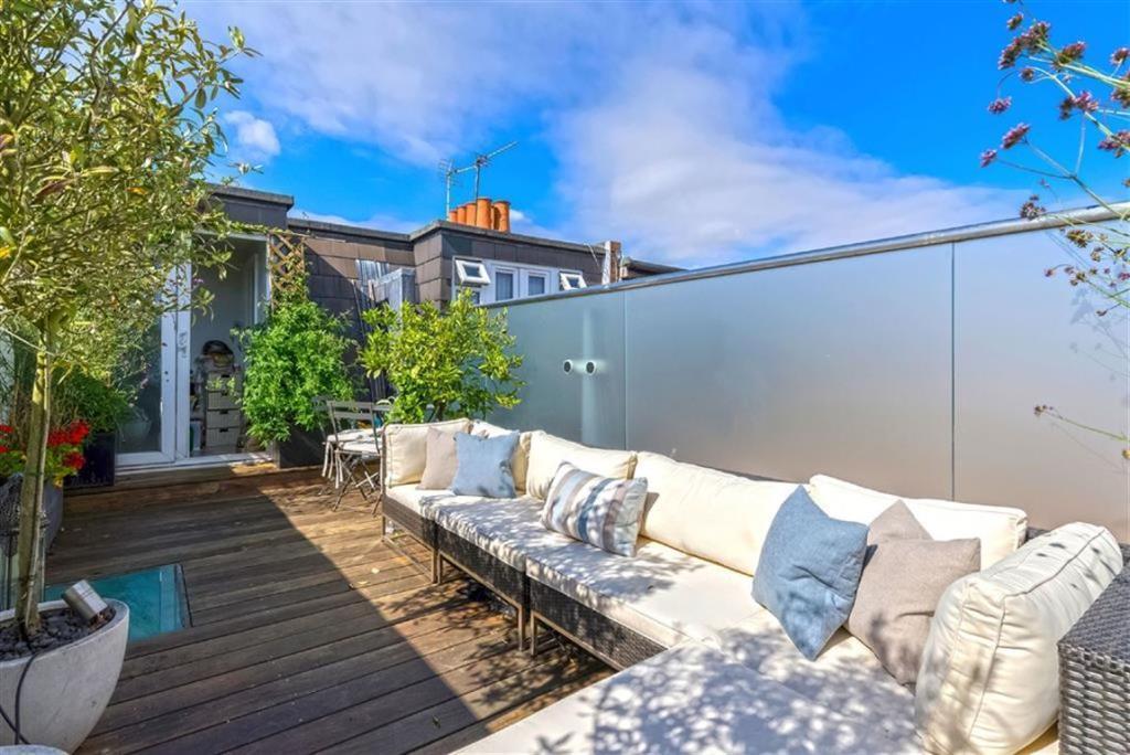 Apartment in London, Fulham - View 3