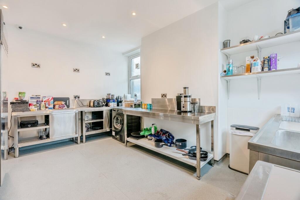Skipton Road, Barnoldswick, Lancashire, BB18 photo 5