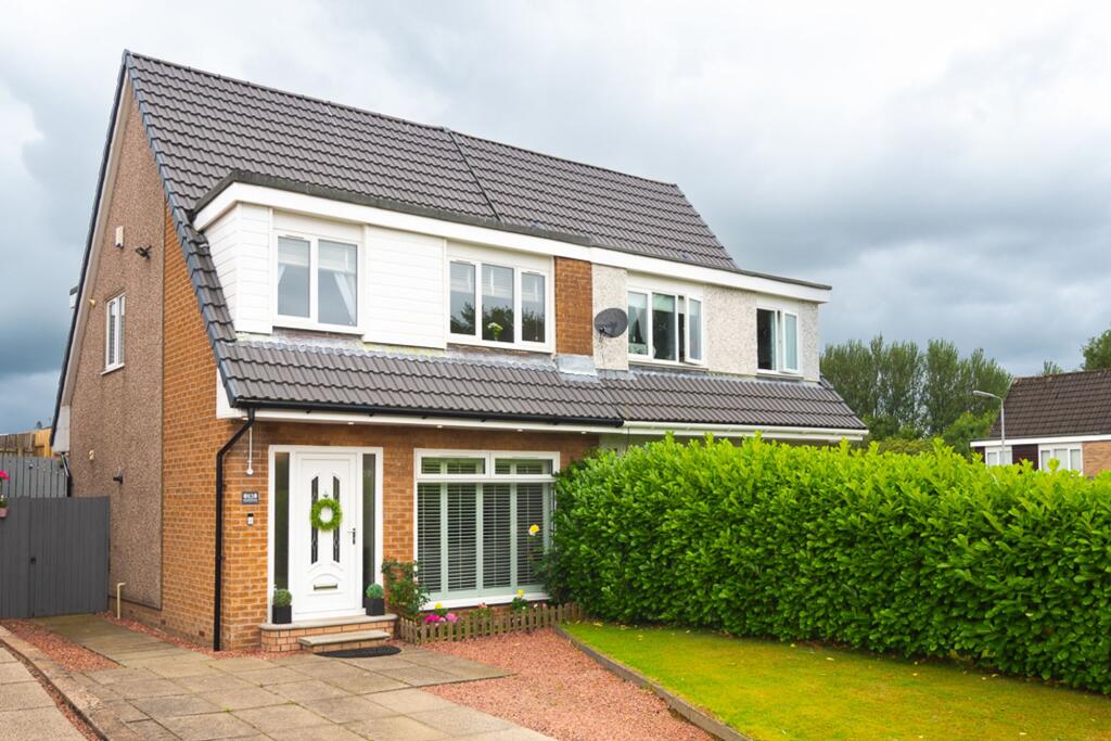 3-bed semi-detached on Rosehill Road, Torrance, G64, £240,000