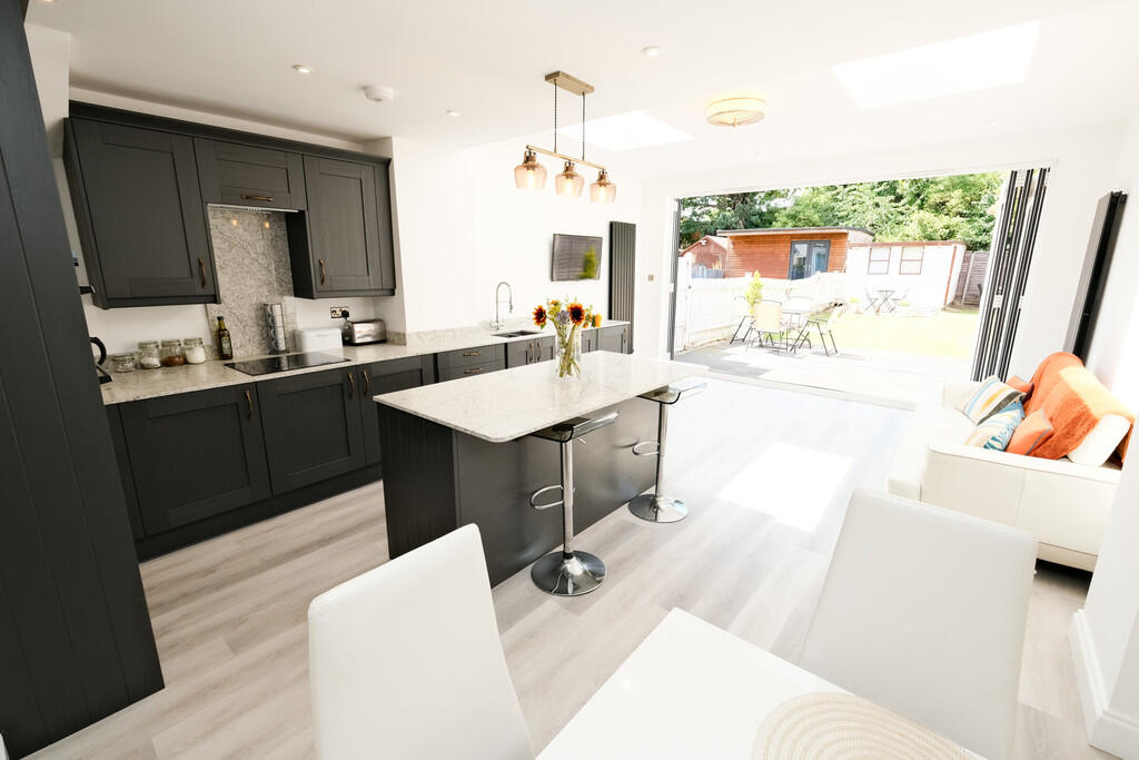 House in Orpington - View 2