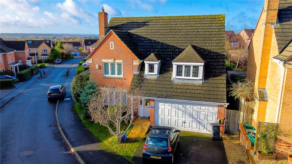 Main image of property: Woodavon Gardens, Thatcham, Berkshire, RG18