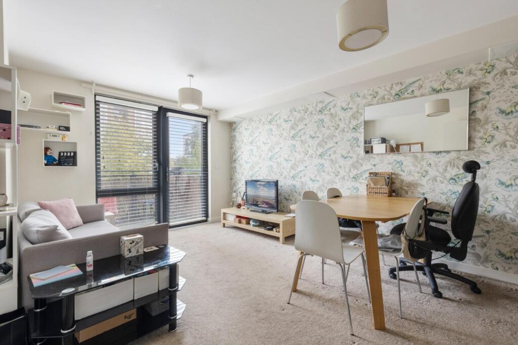 Main image of property: Pooles Park, London, N4
