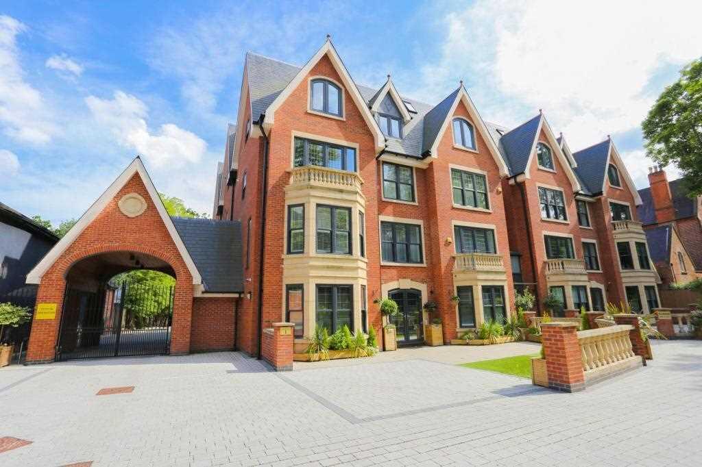 Main image of property: Bristol Court, 248-250 Bristol Road, Birmingham