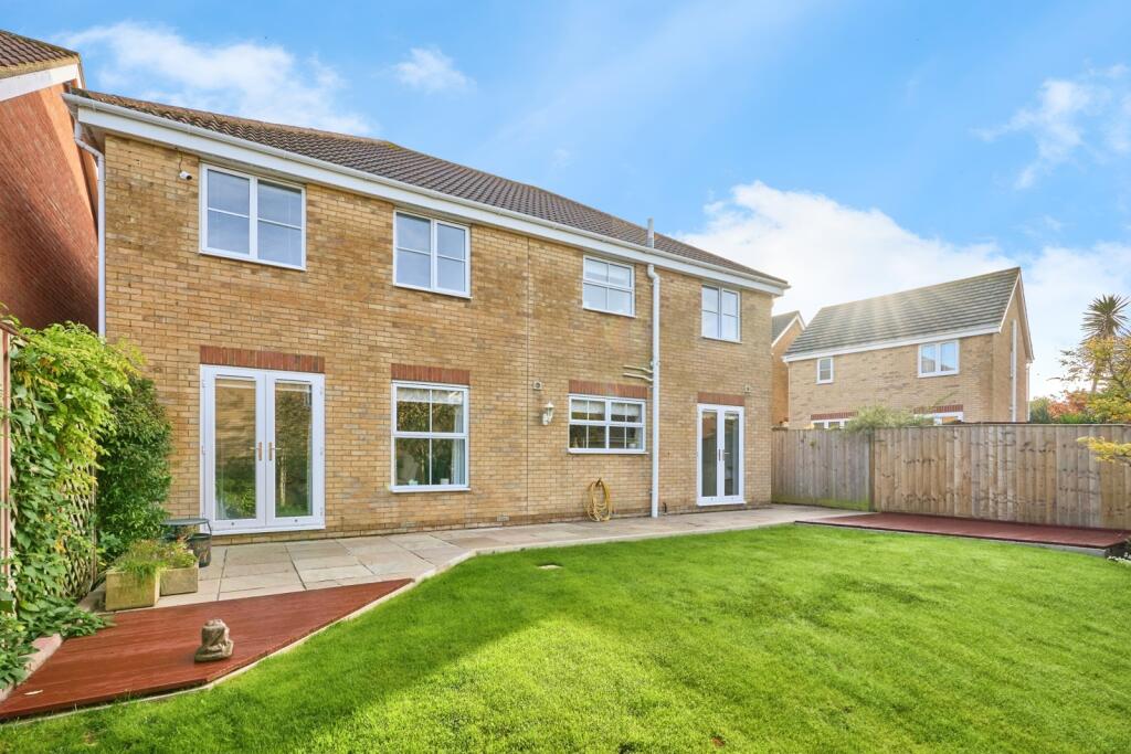 Osborne Heights, East Cowes, Isle of Wight, PO32 photo 3
