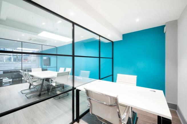 OFFICE 10.jpg