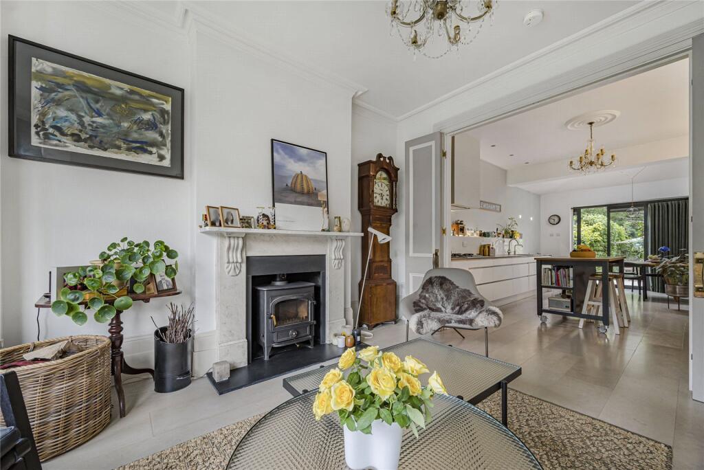 House in London - View 4
