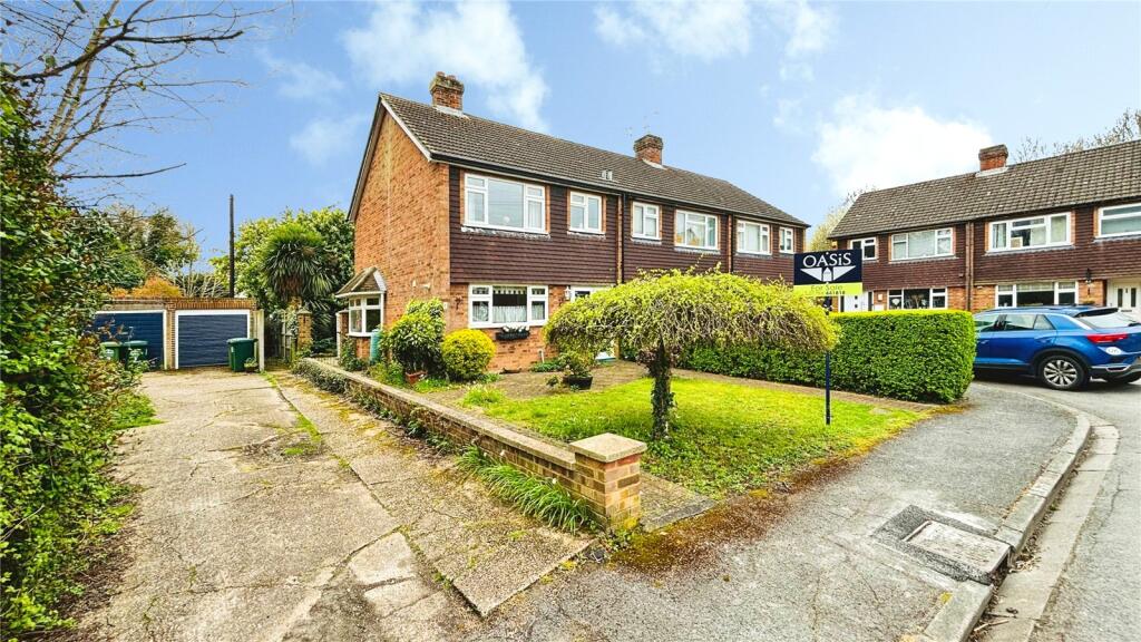 Main image of property: Yeoveney Close, Moor Lane, Staines-upon-Thames, Surrey, TW19