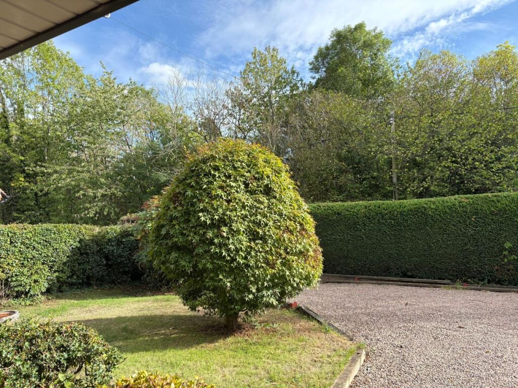 House in Worcester - View 3