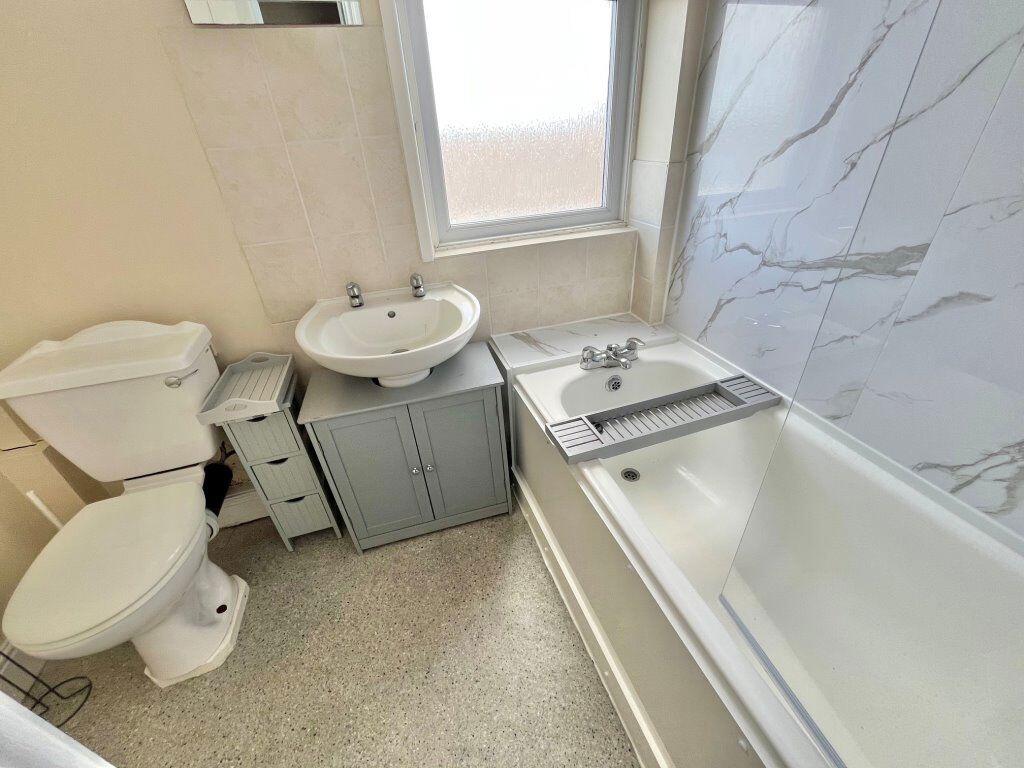 Student Three Double Bedroom, Southbourne photo 4