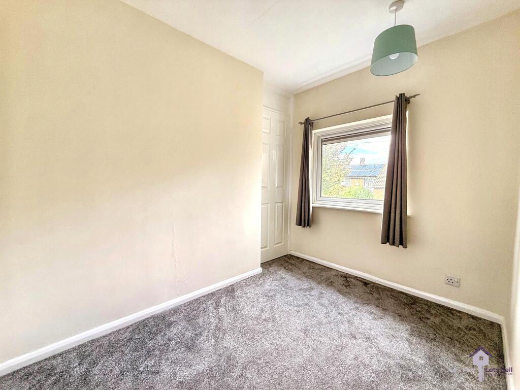 Apartment in Southampton - View 5