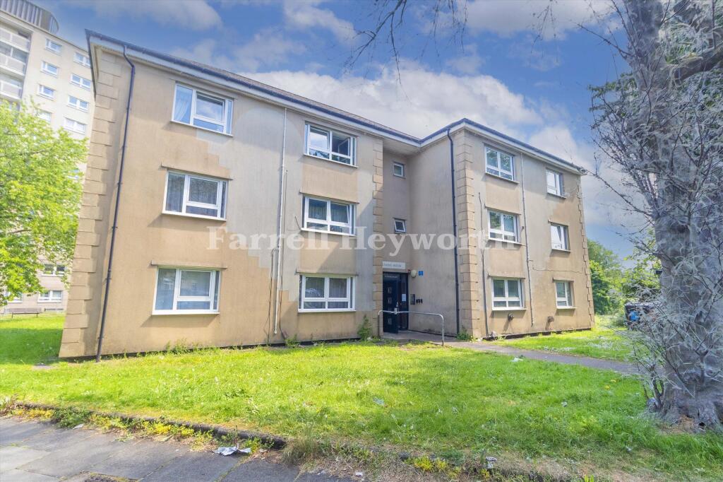 2-bed flat on Mainway, Lancaster, £90,000