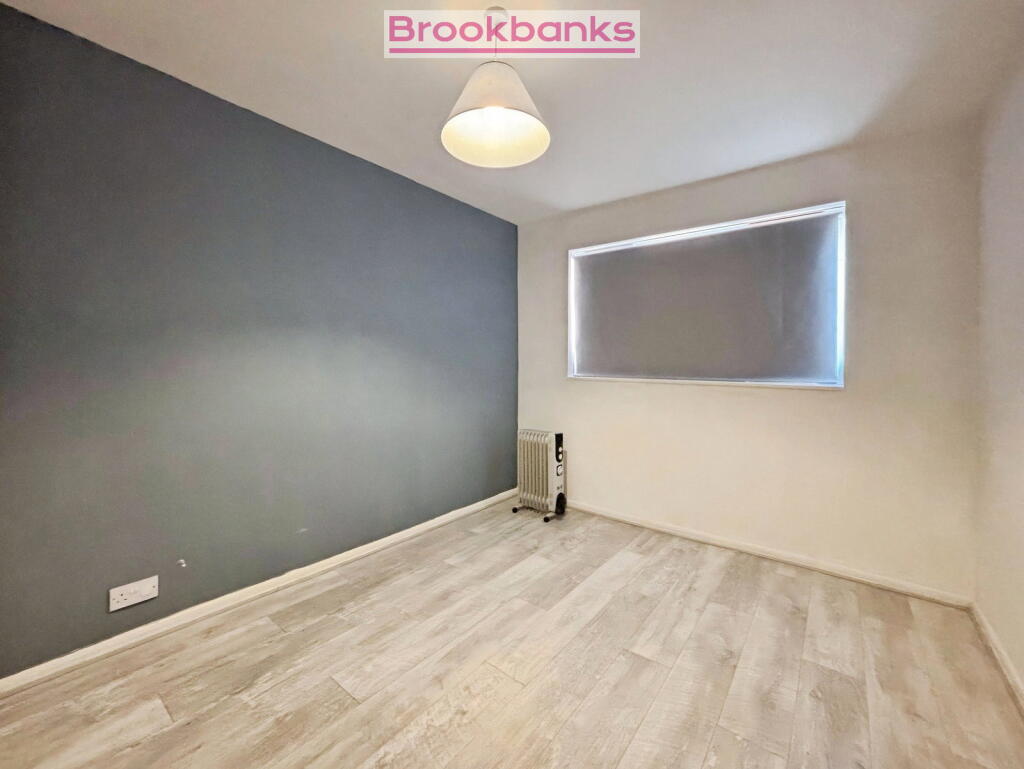 Apartment in Dartford, Kent - View 5