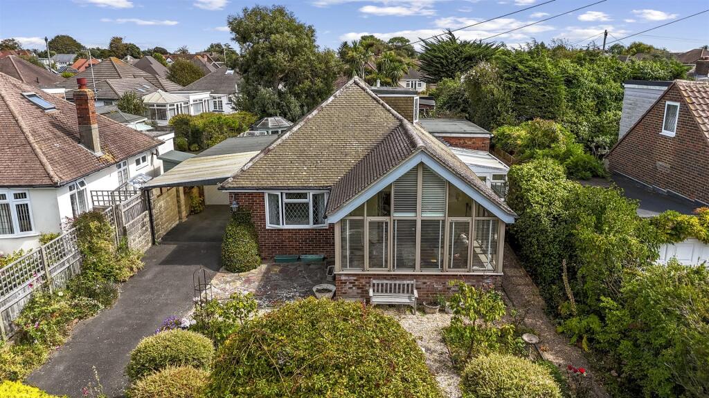 Main image of property: Foamcourt Waye, Ferring