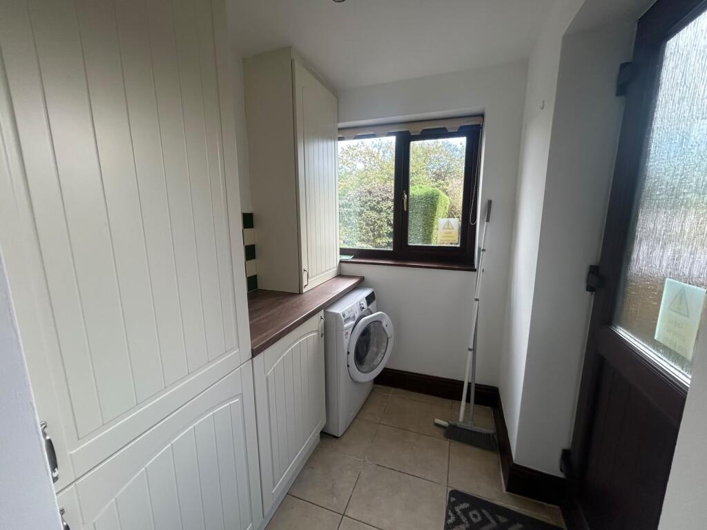 House in Stockport - View 4