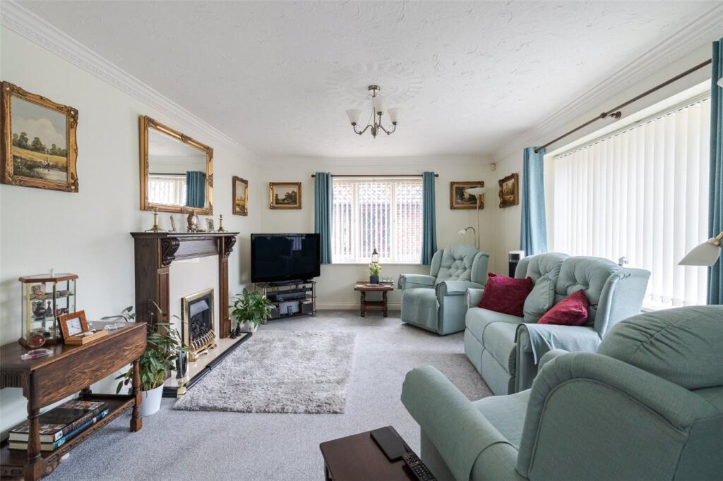 House in Lytchett Matravers - View 4