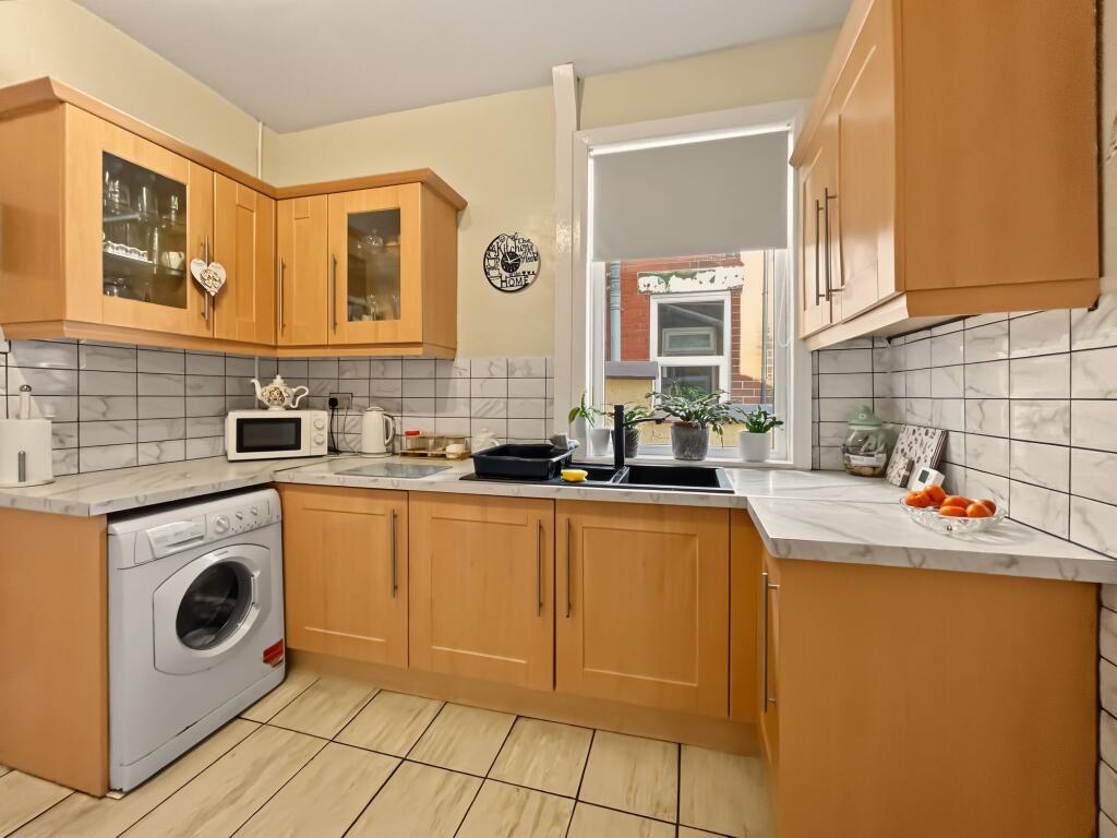 Randlesham Street, Prestwich, M25 photo 3