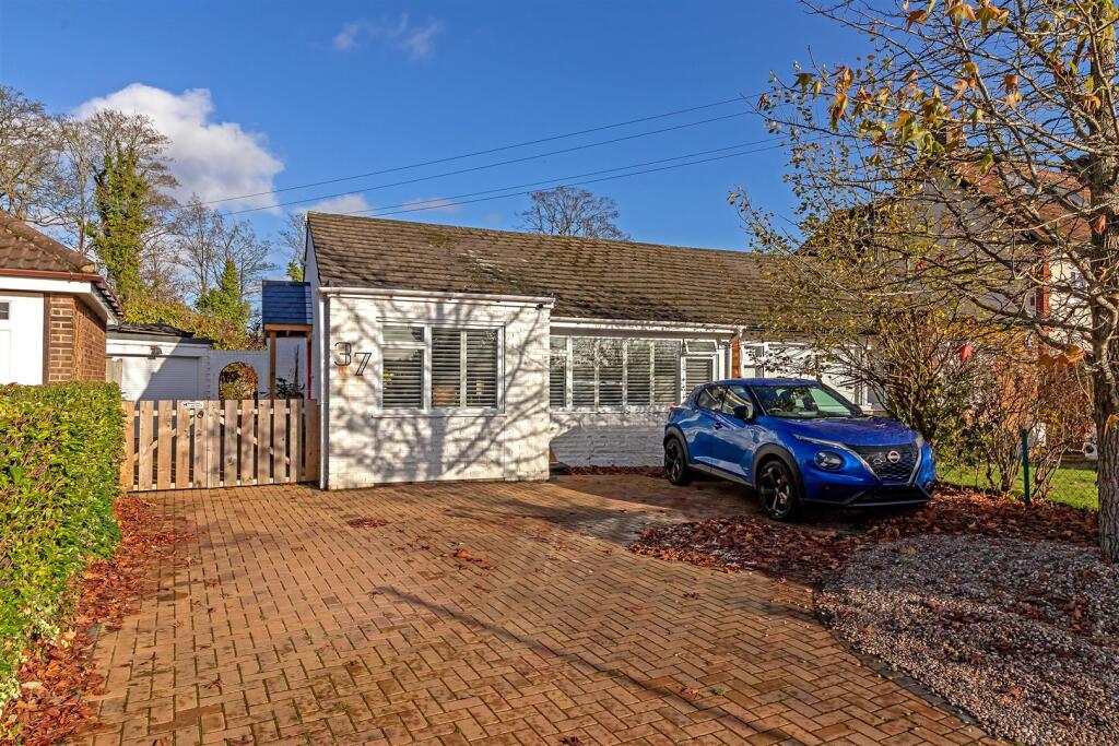 Main image of property: Colney Heath Lane, St. Albans