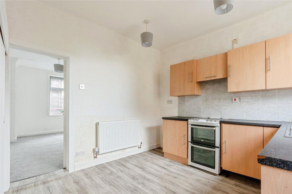 Midgley Street, Colne, Lancashire, BB8 - View 5