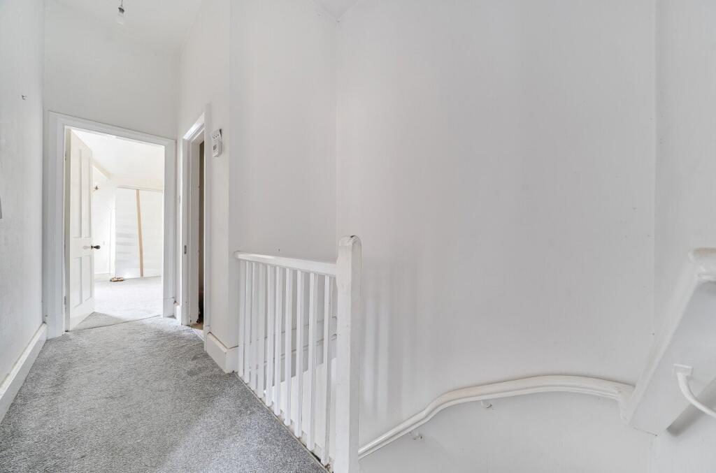 House in Nottingham, Long Eaton - More