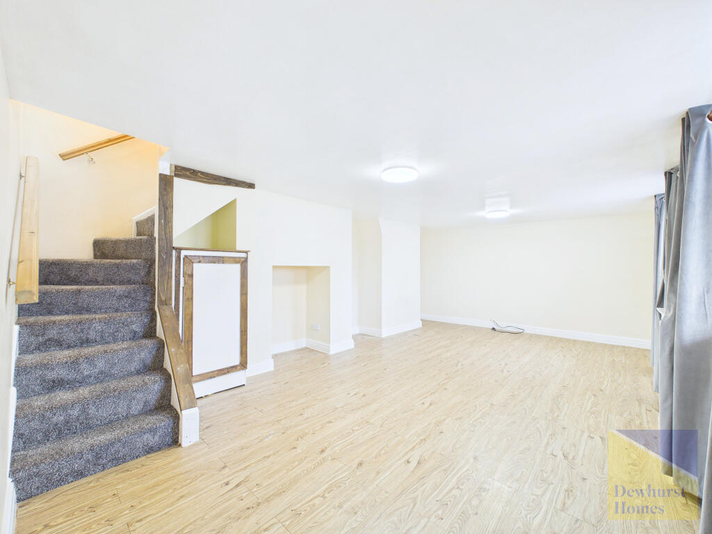 House in Wyre, Forton - More