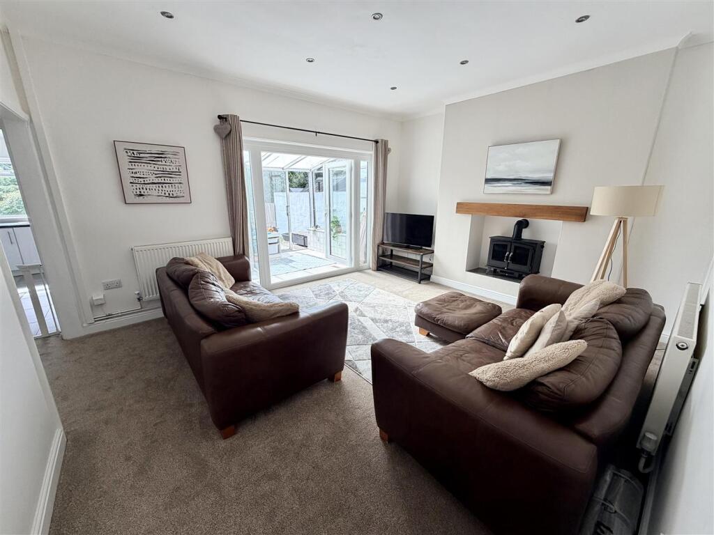 House in Ammanford - View 2