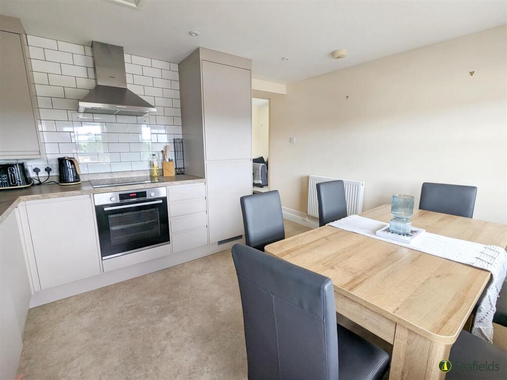 Apartment in Portsmouth - View 3