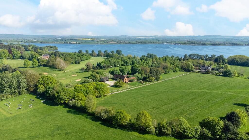 Main image of property: Thurlaston CV23