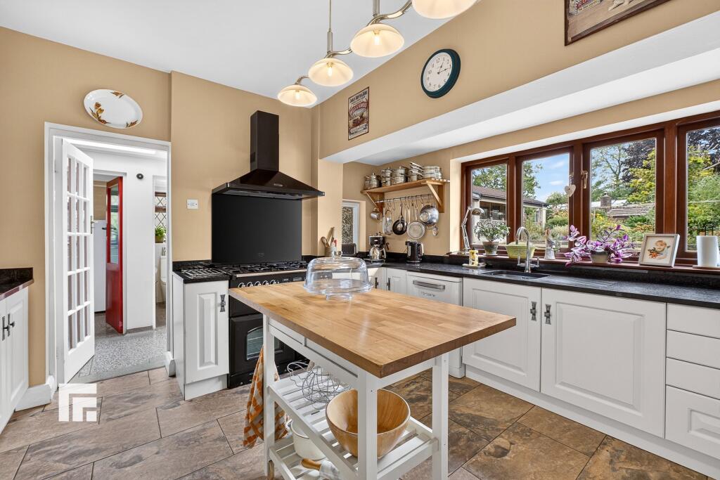 House in Sully, Swanbridge - View 5