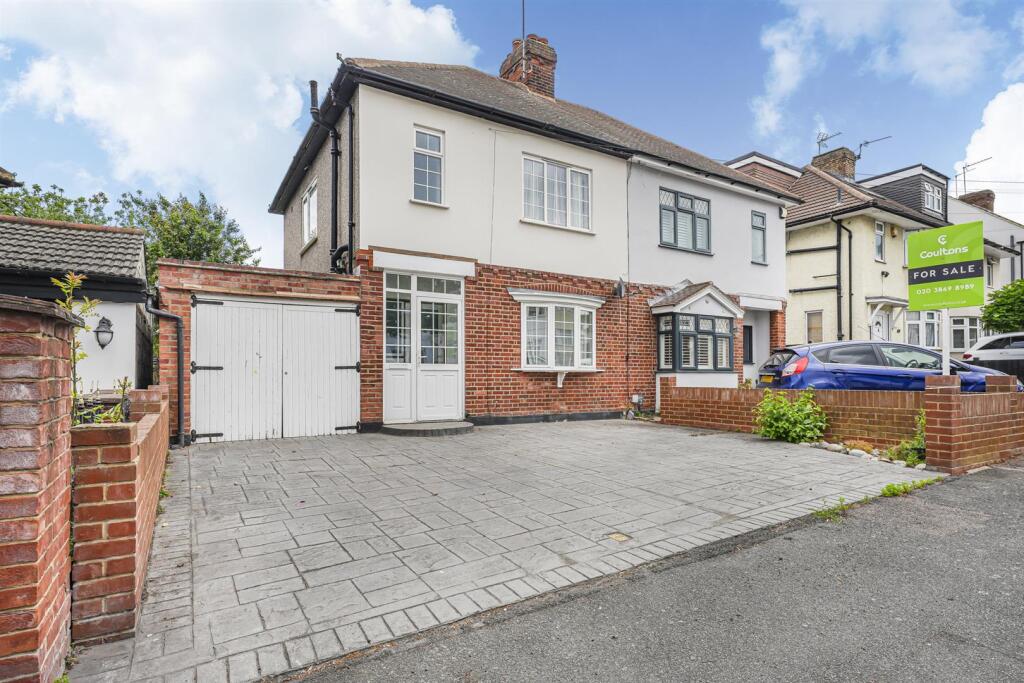 Main image of property: Amesbury Drive, North Chingford, E4