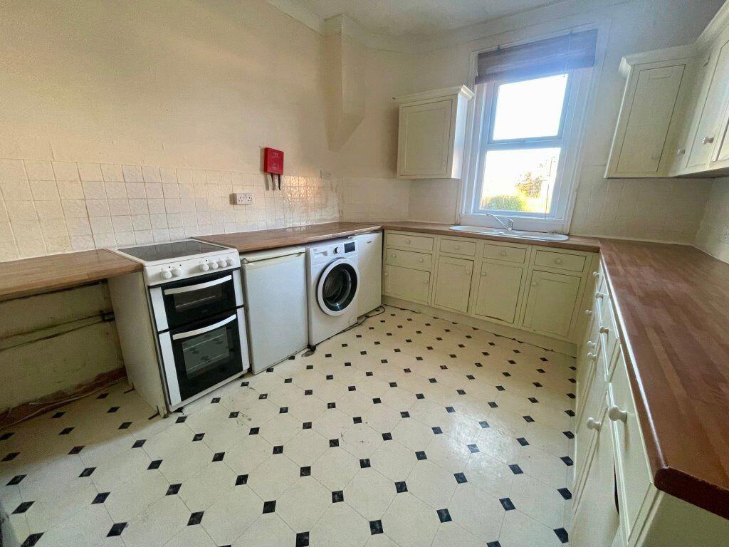 Apartment in Bournemouth, Winton - View 4