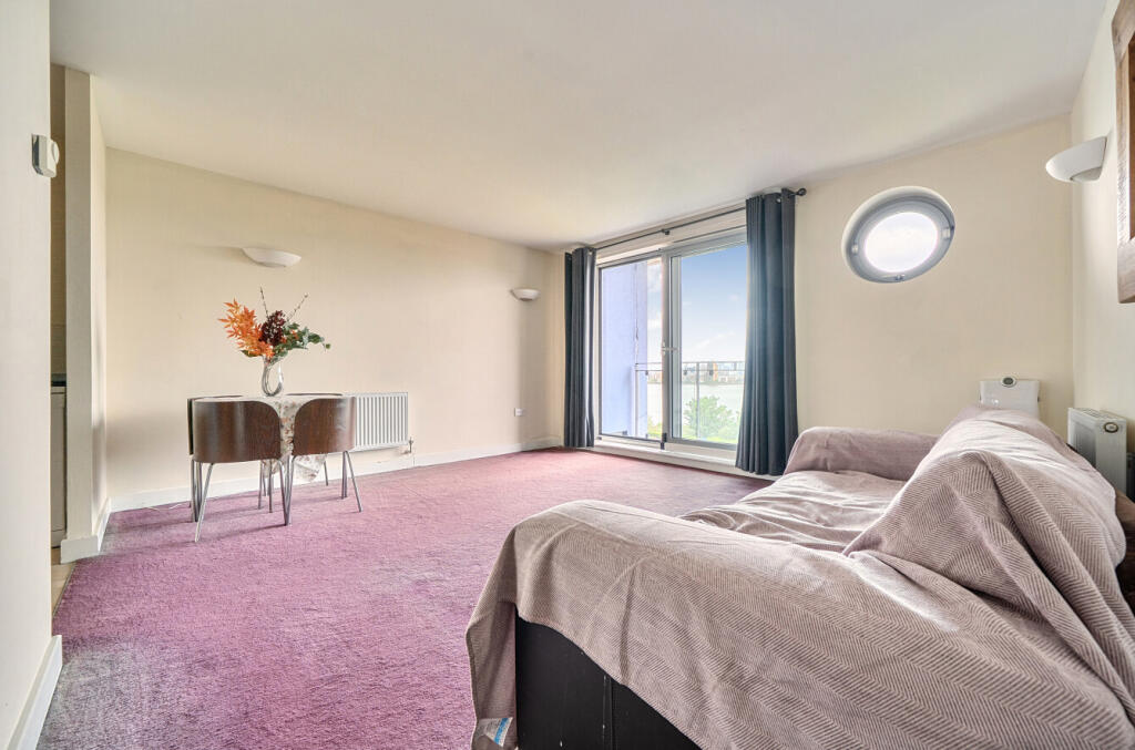 Apartment in London, Royal Borough of Greenwich - View 2