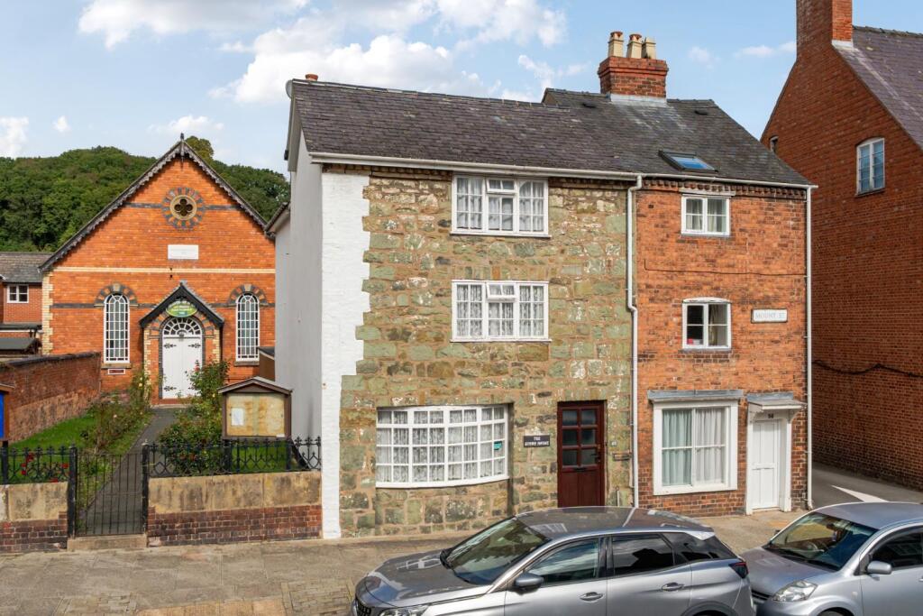 Main image of property: 49 Mount Street, Welshpool