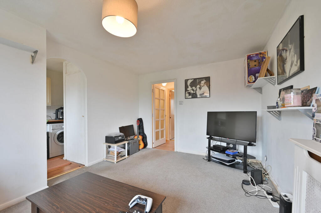 Apartment in Watford - More