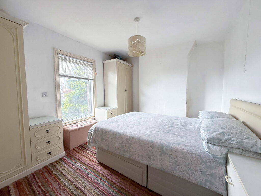 House in Sefton, Liverpool City Region - More