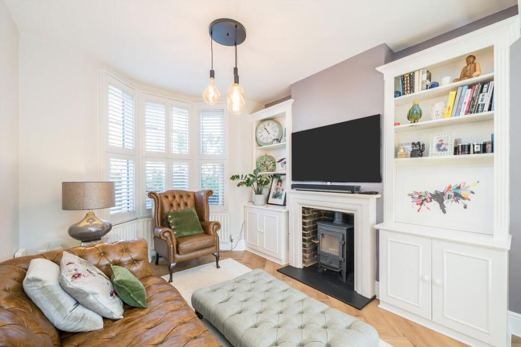 House in London - View 3
