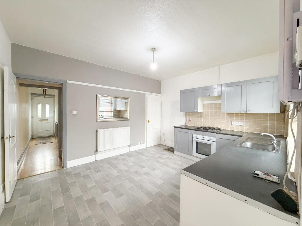 House in Tameside, Greater Manchester - View 5