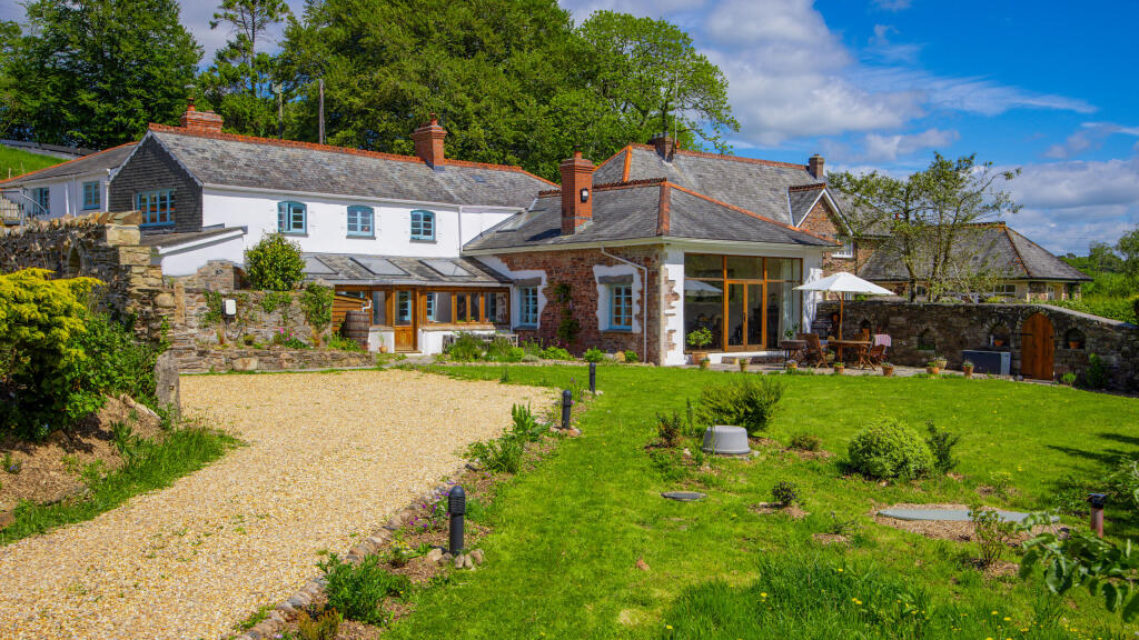 Main image of property: Strode, Ivybridge
