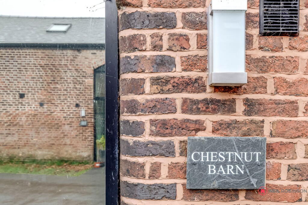 Chestnut Barn, Phipps Lane, Burtonwood, WA5 4EX photo 4