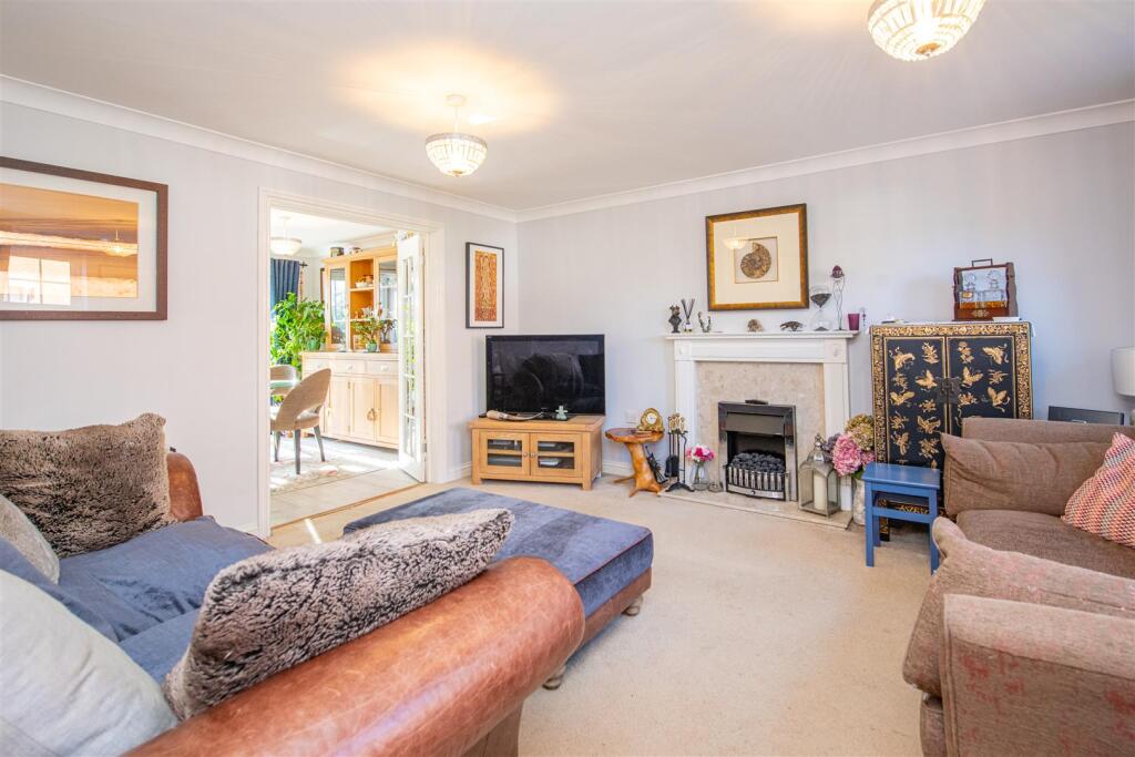 Rye Close, Burton Latimer photo 4