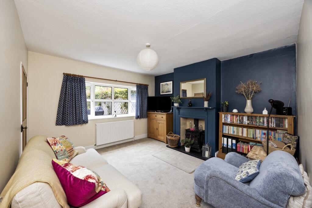 House in Redhill - More