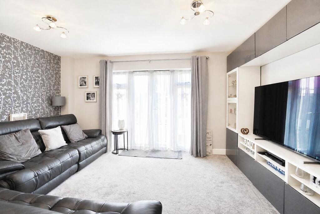 House in Southend-on-Sea - View 5
