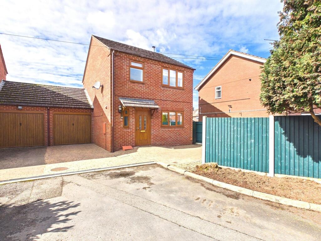 Main image of property: Smithfield Close, Market Drayton, Shropshire
